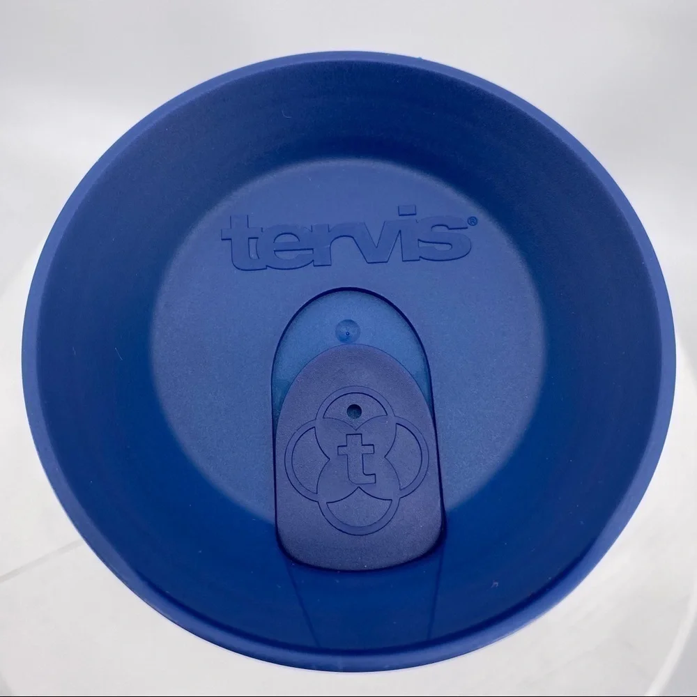 Tervis  24 Ounce Tumbler With Blue Lid
